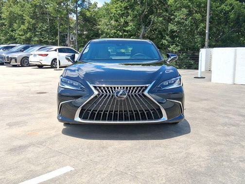 2024 Lexus ES 300h Ultra Luxury