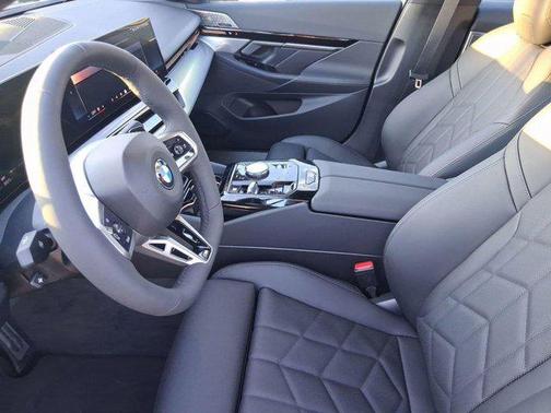 Black Sapphire Metallic 2026 BMW 530 530i