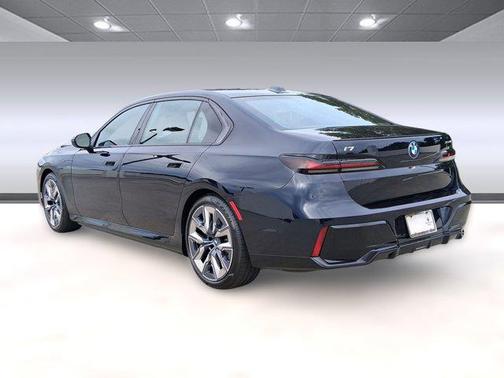2025 BMW i7 xDrive60