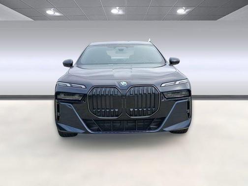 2025 BMW i7 xDrive60