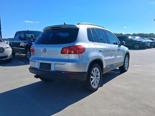 2018 Volkswagen Tiguan Limited 2.0T
