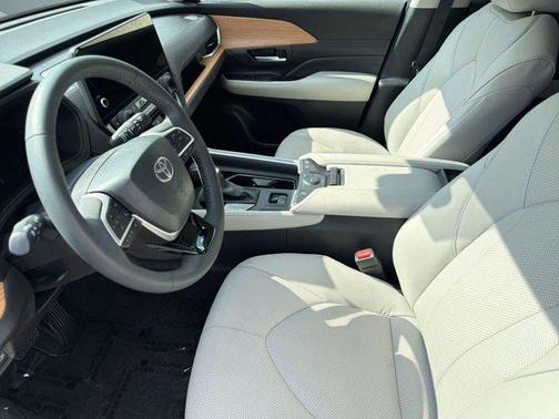 Wind Chill Pearl 2024 Toyota Grand Highlander Limited