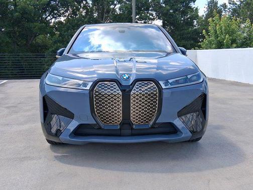 2023 BMW iX M60