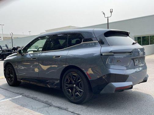 2023 BMW iX M60