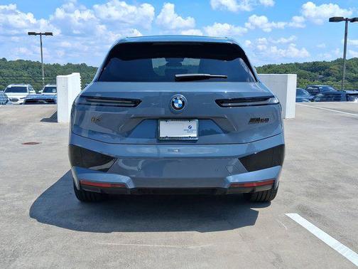 2023 BMW iX M60