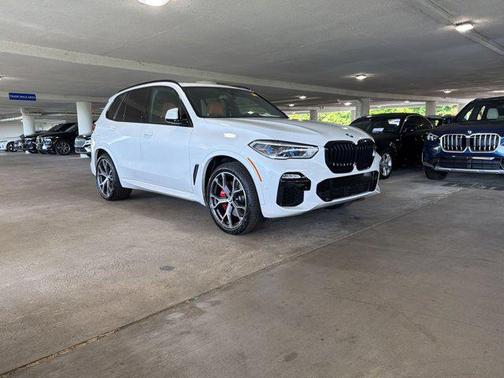 Mineral White Metallic 2021 BMW X5 xDrive40i