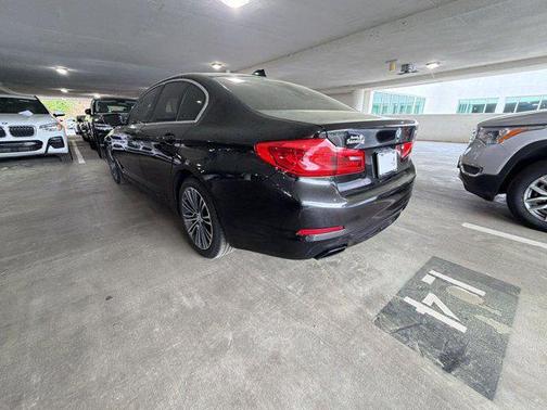 Black Sapphire Metallic 2019 BMW 540 540i