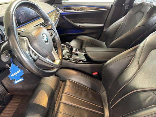 Black Sapphire Metallic 2019 BMW 540 540i
