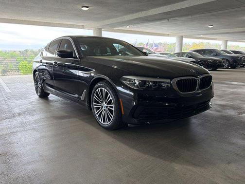 Black Sapphire Metallic 2019 BMW 540 540i