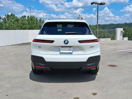 2024 BMW iX xDrive50