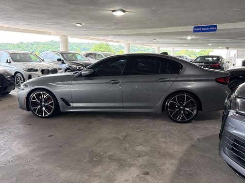 Skyscraper Gray Metallic 2023 BMW M550 i Xdrive