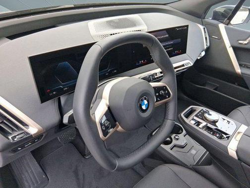 2026 BMW iX xDrive45