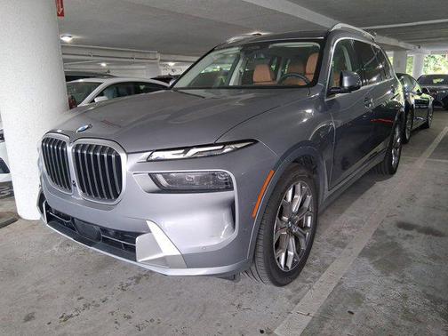 2025 BMW X7 xDrive40i
