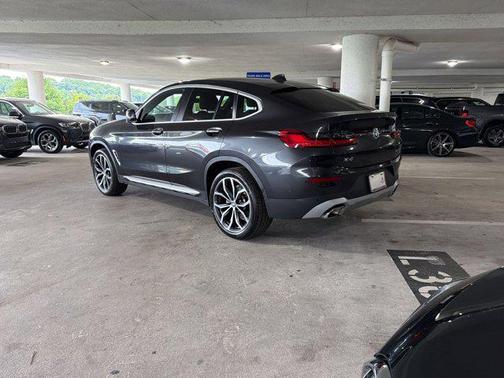 Dark Graphite Metallic 2024 BMW X4 xDrive30i