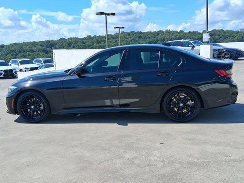 2022 BMW 330 330i