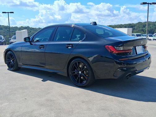2022 BMW 330 330i