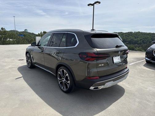 2026 BMW X5 PHEV xDrive50e