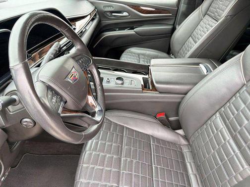 2023 Cadillac Escalade Sport Platinum