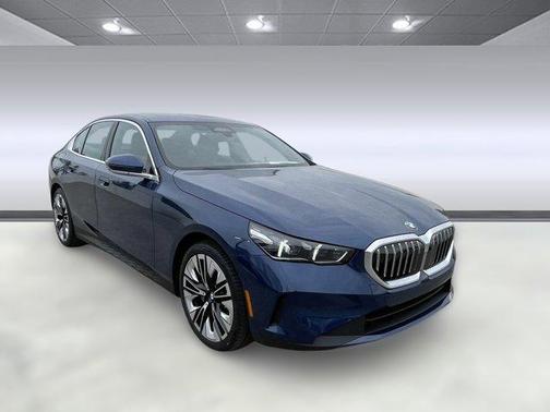 2025 BMW 530 i
