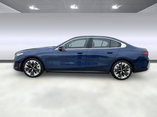 2025 BMW 530 i