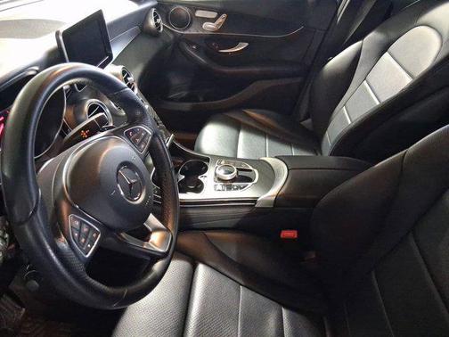 2018 Mercedes-Benz GLC 300 Base