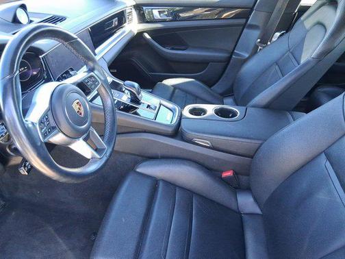 2019 Porsche Panamera 4