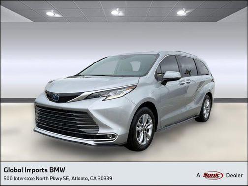 2022 Toyota Sienna Limited