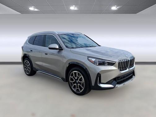 Space Silver Metallic 2026 BMW X1 xDrive28i