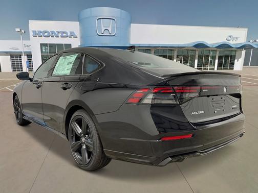 Crystal Black Pearl 2025 Honda Accord Hybrid