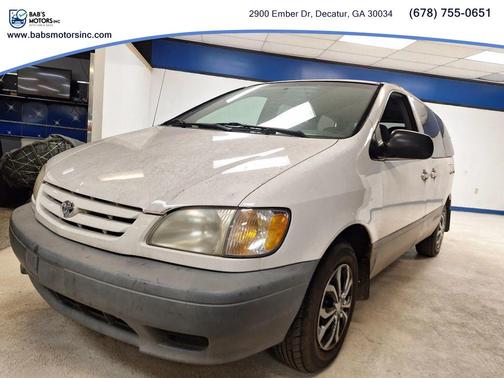 2001 Toyota Sienna LE