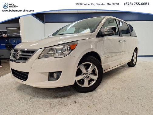 2011 Volkswagen Routan SEL Premium