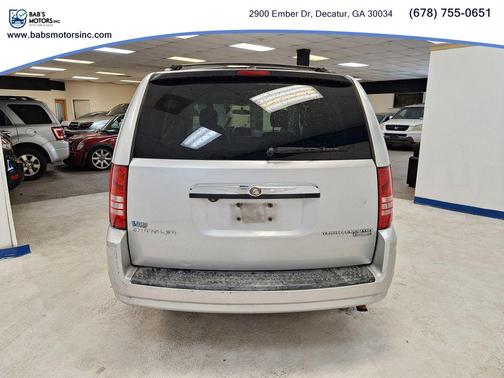 2009 Chrysler Town & Country Touring
