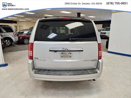 2009 Chrysler Town & Country Touring