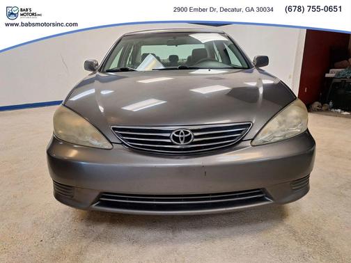 2005 Toyota Camry LE