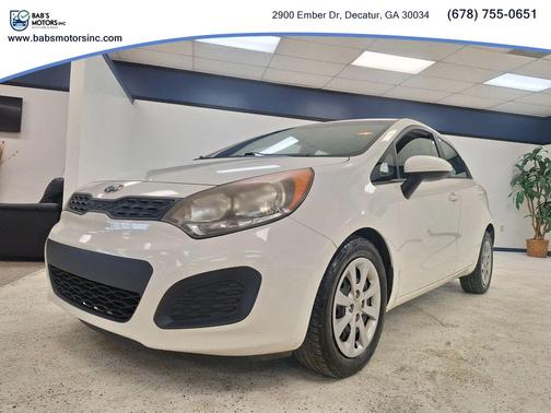 Clear White 2013 Kia Rio LX