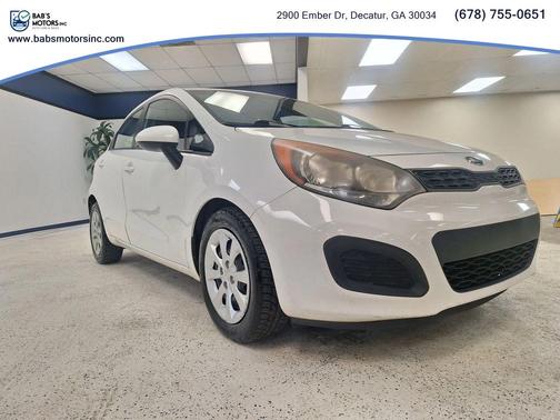 Clear White 2013 Kia Rio LX