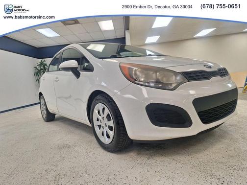 Clear White 2013 Kia Rio LX
