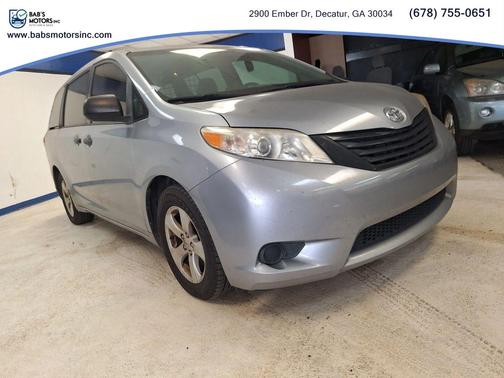 2017 Toyota Sienna SE