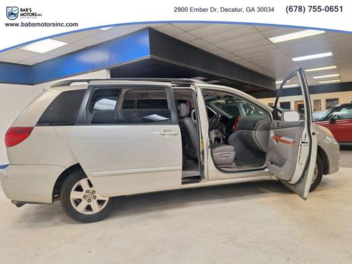 2009 Toyota Sienna XLE