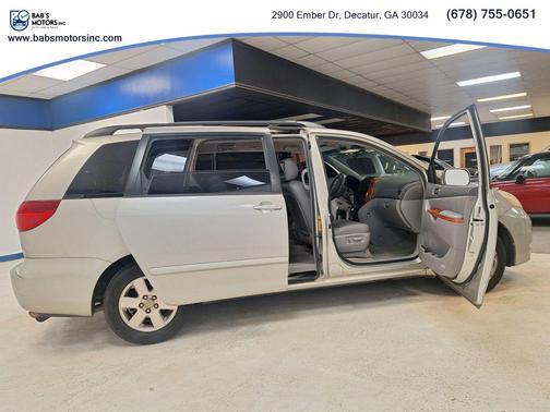 2009 Toyota Sienna XLE