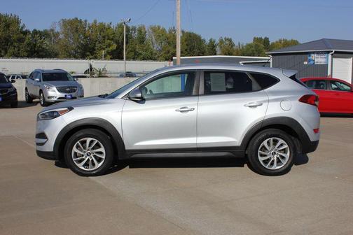 2018 Hyundai TUCSON SE