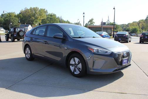 2018 Hyundai IONIQ Hybrid Blue