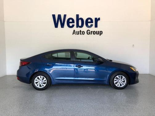 2019 Hyundai ELANTRA SE
