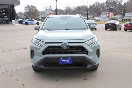 2020 Toyota RAV4 Hybrid XLE