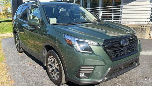 Cascade Green Silica 2024 Subaru Forester Premium