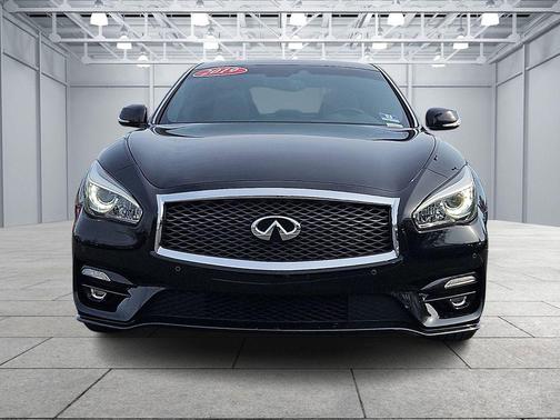 2019 INFINITI Q70 3.7 LUXE