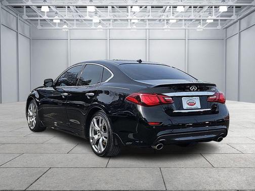 2019 INFINITI Q70 3.7 LUXE