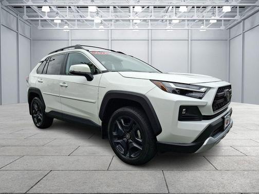 2023 Toyota RAV4 Adventure
