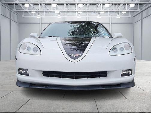 2005 Chevrolet Corvette Base