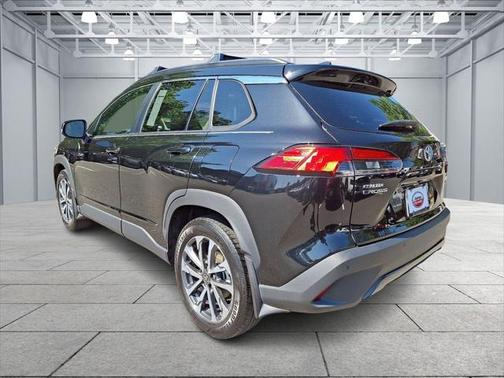 2022 Toyota Corolla Cross XLE